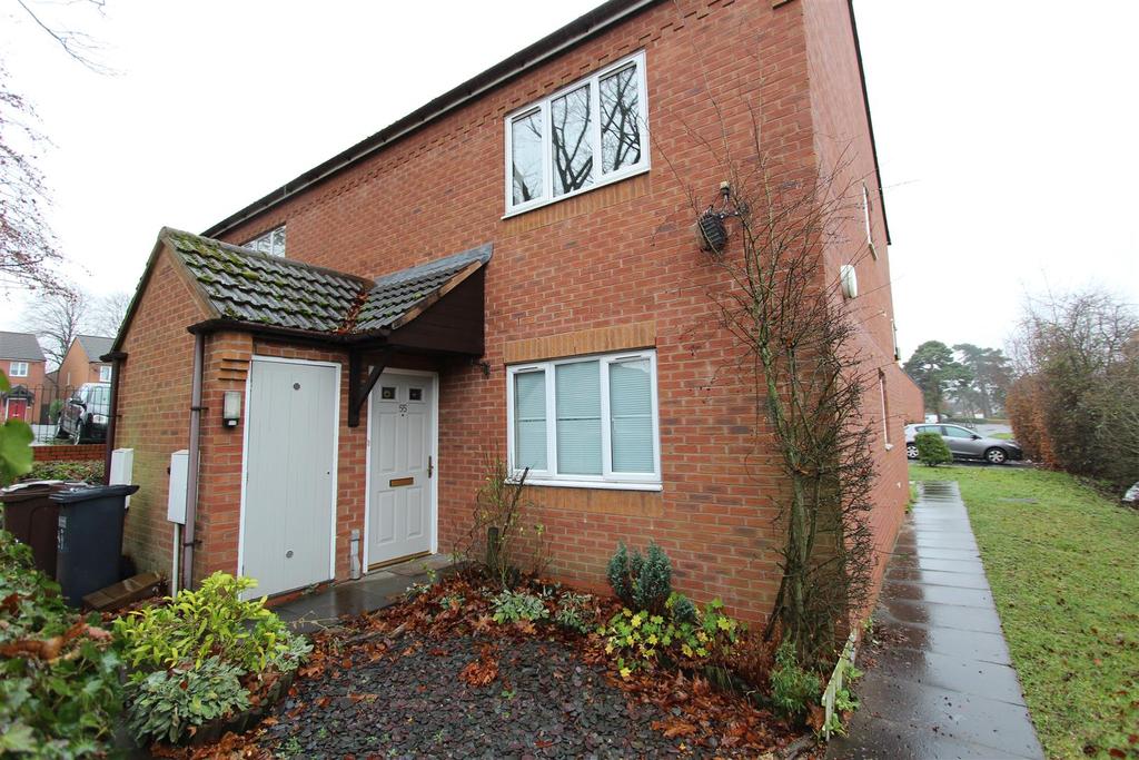 Ludworth Avenue, Marston Green 1 bed £575 pcm (£133 pw)
