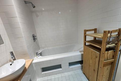 1 bedroom apartment to rent, Isaac Way, Manchester M4