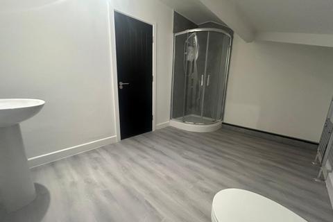 2 bedroom house share to rent, Hessle Avenue, Hyde Park, Leeds LS6 1EF