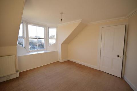 5 bedroom end of terrace house to rent, 6 Dempster Terrace, St Andrews, KY16