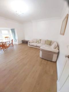2 bedroom flat to rent, 17 Windsor Road, Doncaster DN2
