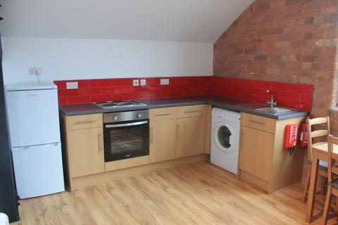 3 bedroom flat to rent, 106 Lower Parliament Street Flat 17, Byron Works, NOTTINGHAM NG1 1EH