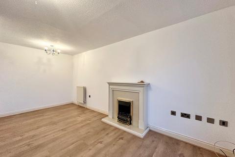 4 bedroom townhouse to rent, Bancroft Chase, Hornchurch