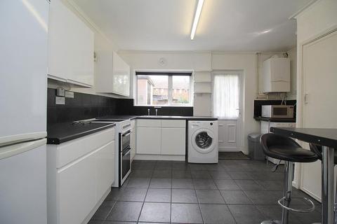 4 bedroom house share to rent - New Ashby Road, Loughborough, LE11