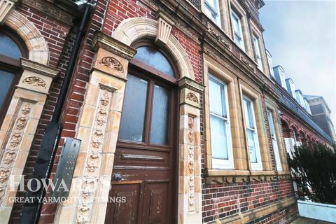 2 bedroom flat to rent, Great Yarmouth