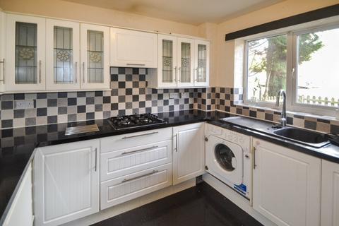 3 bedroom terraced house to rent, Dunsheath, Hollinswood