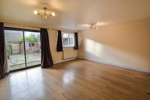 3 bedroom terraced house to rent, Dunsheath, Hollinswood