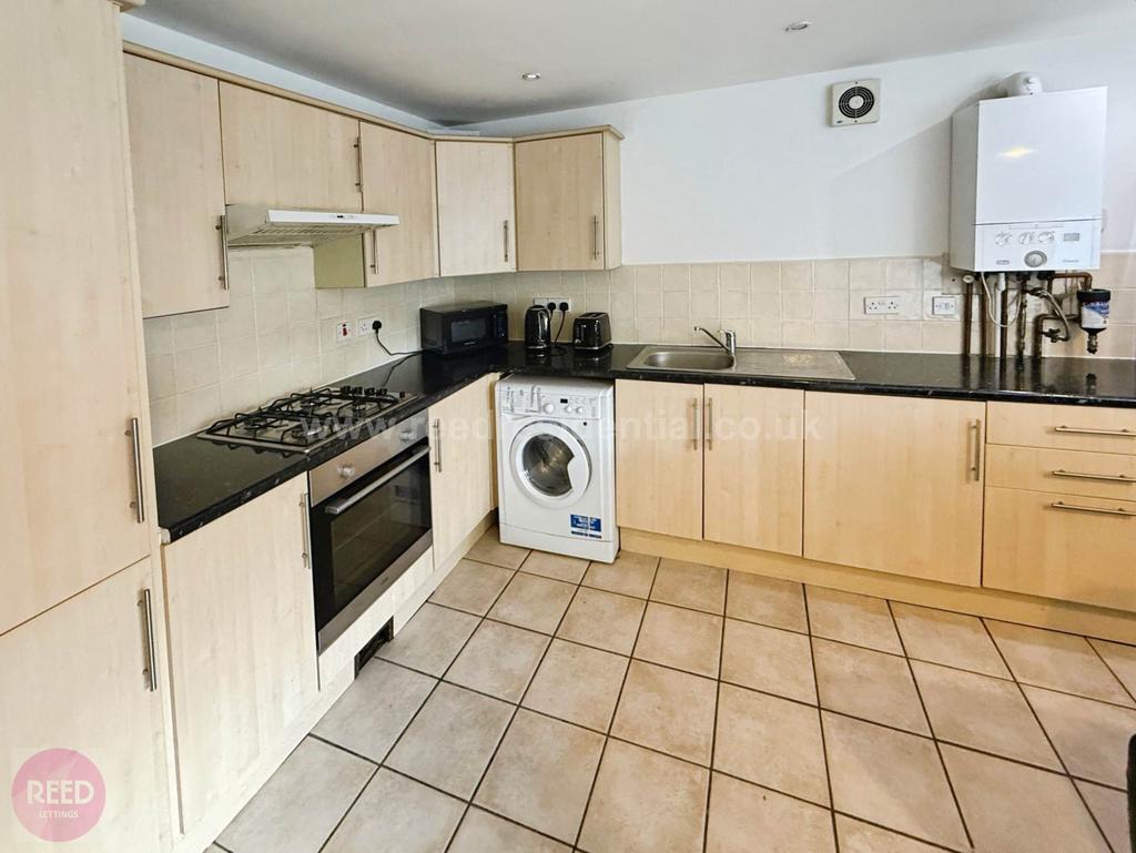 Apartment in Nottingham, Old Lenton, Lenton - View 2