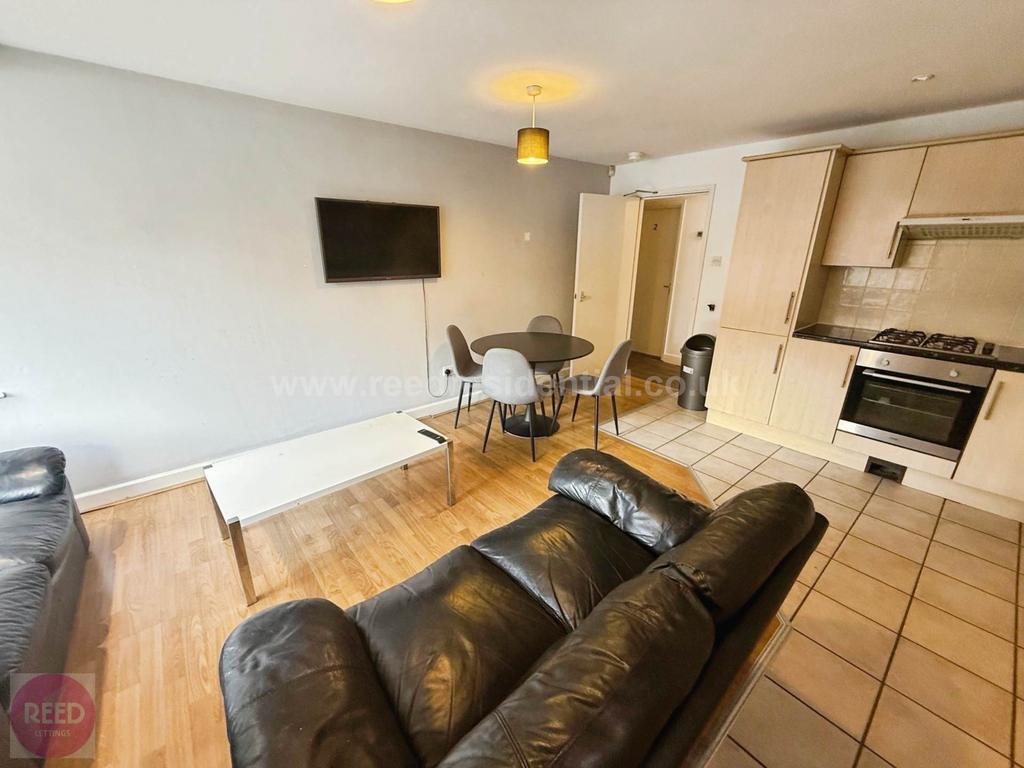 Apartment in Nottingham, Old Lenton, Lenton - More