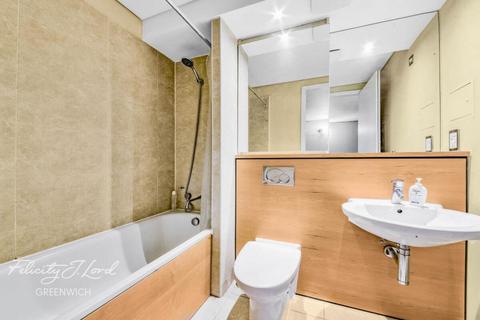 2 bedroom apartment to rent, West Parkside, Greenwich