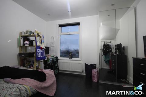 4 bedroom terraced house to rent, Wiggin Street, Edgbaston, B16