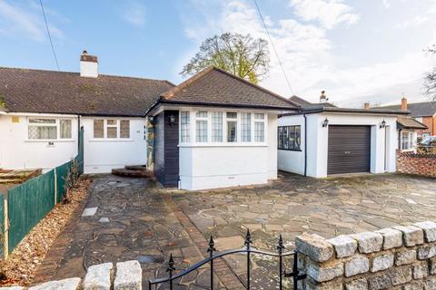 3 bedroom semi-detached bungalow to rent, French Street, Sunbury-On-Thames