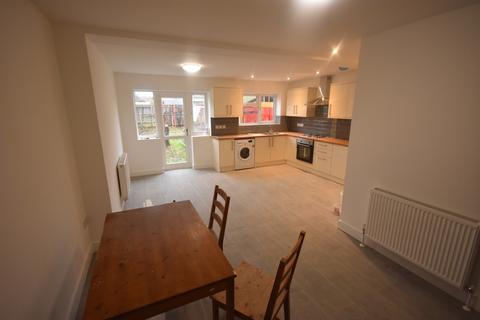 5 bedroom semi-detached house to rent, Weyland Road, Headington, Oxford