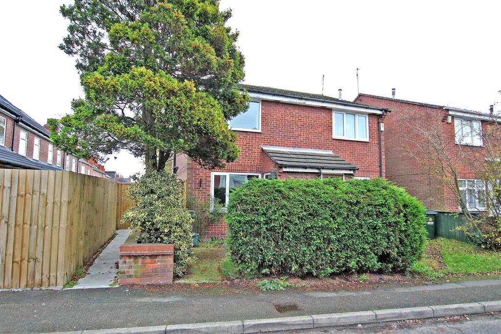 Furlong Street, Arnold, Nottingham 2 bed townhouse £625 pcm (£144 pw)