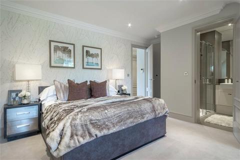 2 bedroom flat for sale - Golf Drive, Camberley, Surrey, GU15