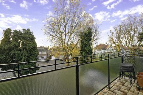 3 bedroom apartment to rent, Dollis Avenue,  Finchley,  N3