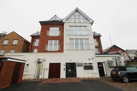 2 bedroom flat to rent, Library Road , Ferndown BH22