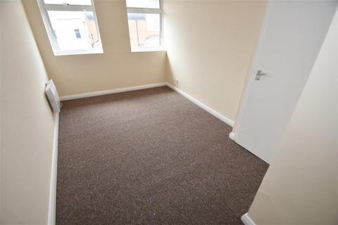 3 bedroom maisonette to rent, Godalming GU7