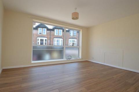 3 bedroom maisonette to rent, Godalming GU7