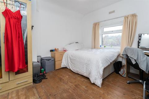 6 bedroom semi-detached house to rent - Manton Road, Brighton, BN2