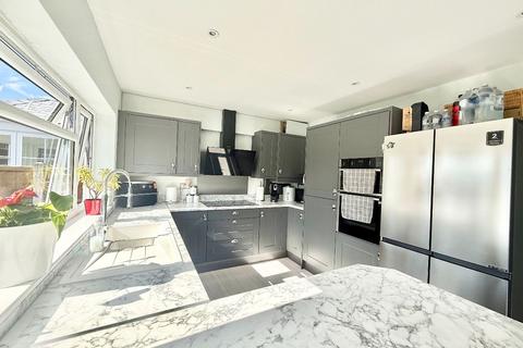 4 bedroom detached house for sale, Beverley Avenue, Canvey Island
