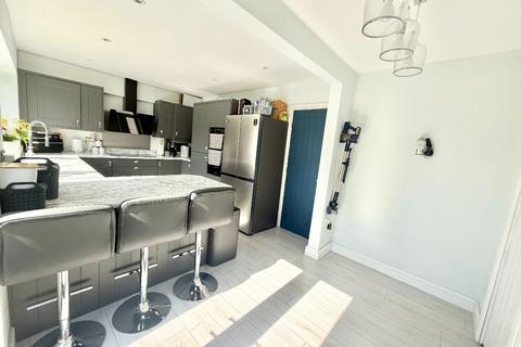 4 bedroom detached house for sale, Beverley Avenue, Canvey Island