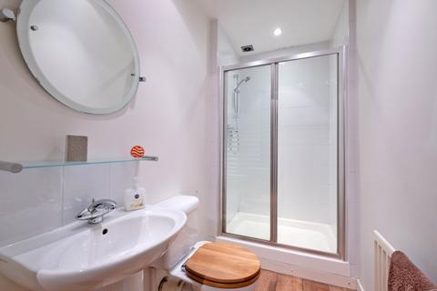 2 bedroom flat to rent, Crown Street, City Centre, Aberdeen, AB11
