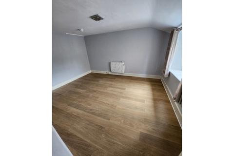 Studio to rent, 121C Fore Street, North Petherton, TA6