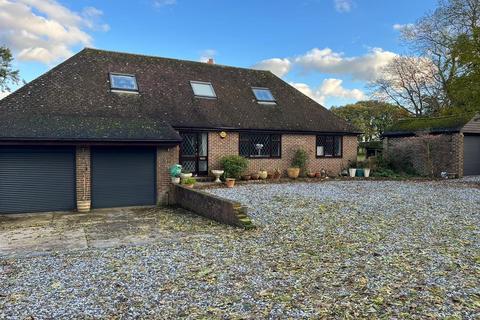 5 bedroom property for sale, Little House, Stone Street, Lympne