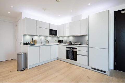 2 bedroom flat to rent, Heritage Tower, Canary Wharf, South Quay, London, United Kingdom, E14 3NW