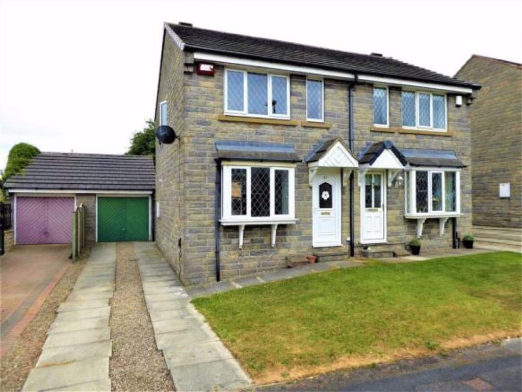 Norwood Crescent, Stanningley 2 bed semidetached house £695 pcm (£160 pw)