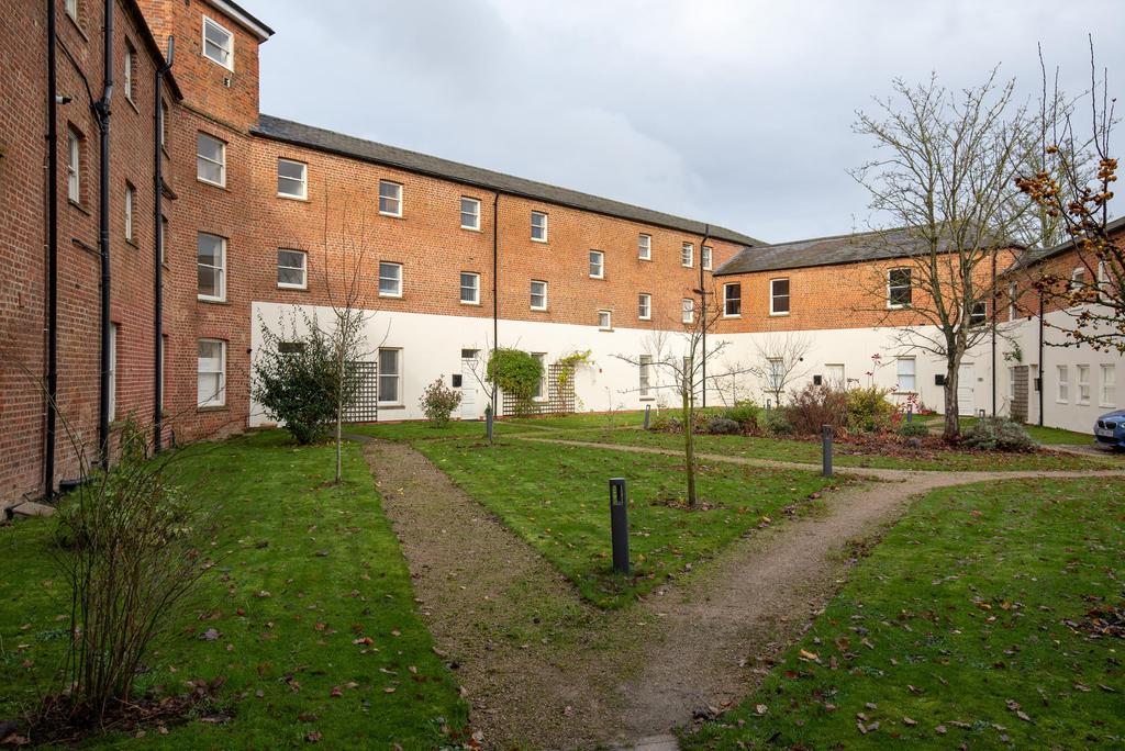 Holbeach House, Orchard Park, Holbeach, Spalding PE12 3 bed terraced