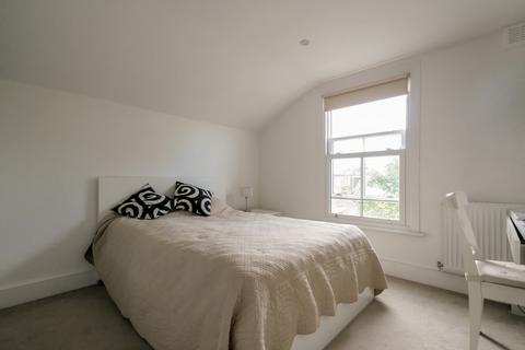 House share to rent, Amott Road, London, SE15