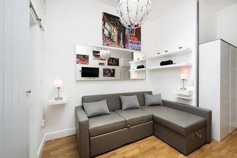 Studio to rent, Caledonian Road, N1