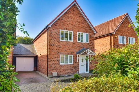 3 bedroom detached house for sale, Clover Drive, Little Canfield