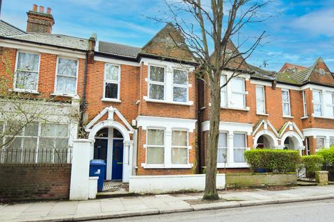 1 bedroom ground floor maisonette to rent, Southfield Road, Chiswick