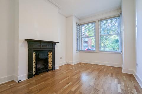 1 bedroom ground floor maisonette to rent, Southfield Road, Chiswick