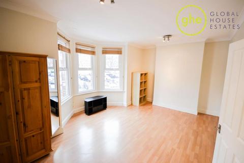 2 bedroom flat to rent, Venetian Road, Camberwell Green, London