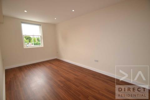 2 bedroom apartment to rent, West Street, Epsom KT18