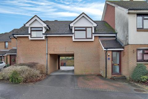 1 bedroom flat to rent, 1 bedroom First Floor Flat in Fishbourne