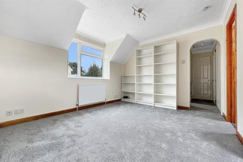 1 bedroom flat to rent, 1 bedroom First Floor Flat in Fishbourne