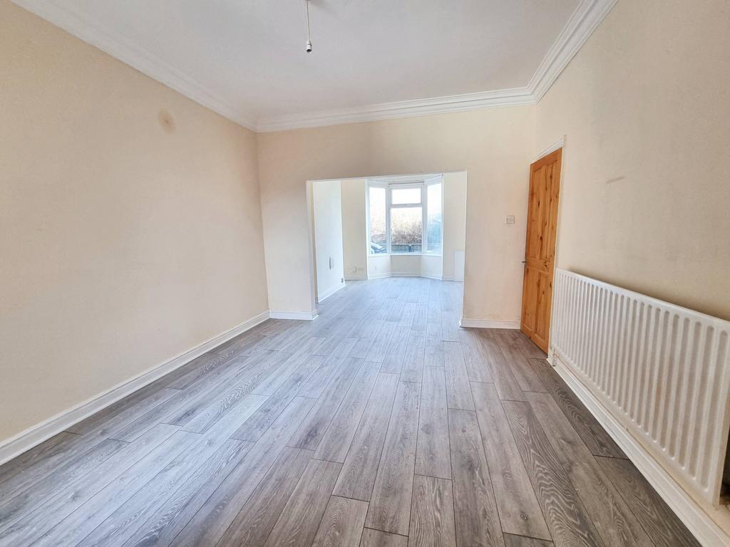 Highfield Avenue, Grimsby DN32 3 bed terraced house for sale £60,000