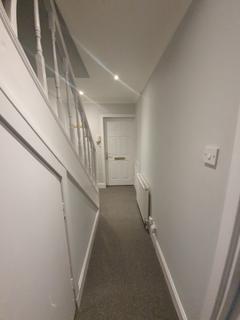 2 bedroom flat to rent, Gillespie Crescent, Tulloch, Perthshire, PH1