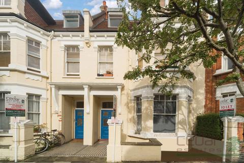 Studio to rent, Inglewood Road, West Hampstead NW6