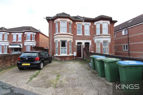 3 bedroom ground floor flat to rent, Alma Road , Southampton