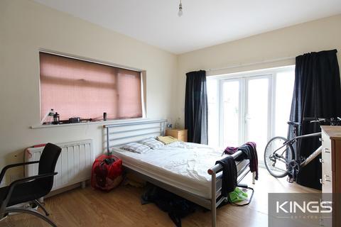 3 bedroom ground floor flat to rent, Alma Road , Southampton