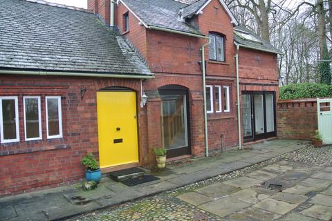 3 bedroom barn conversion to rent - Warrington Road, Cuddington
