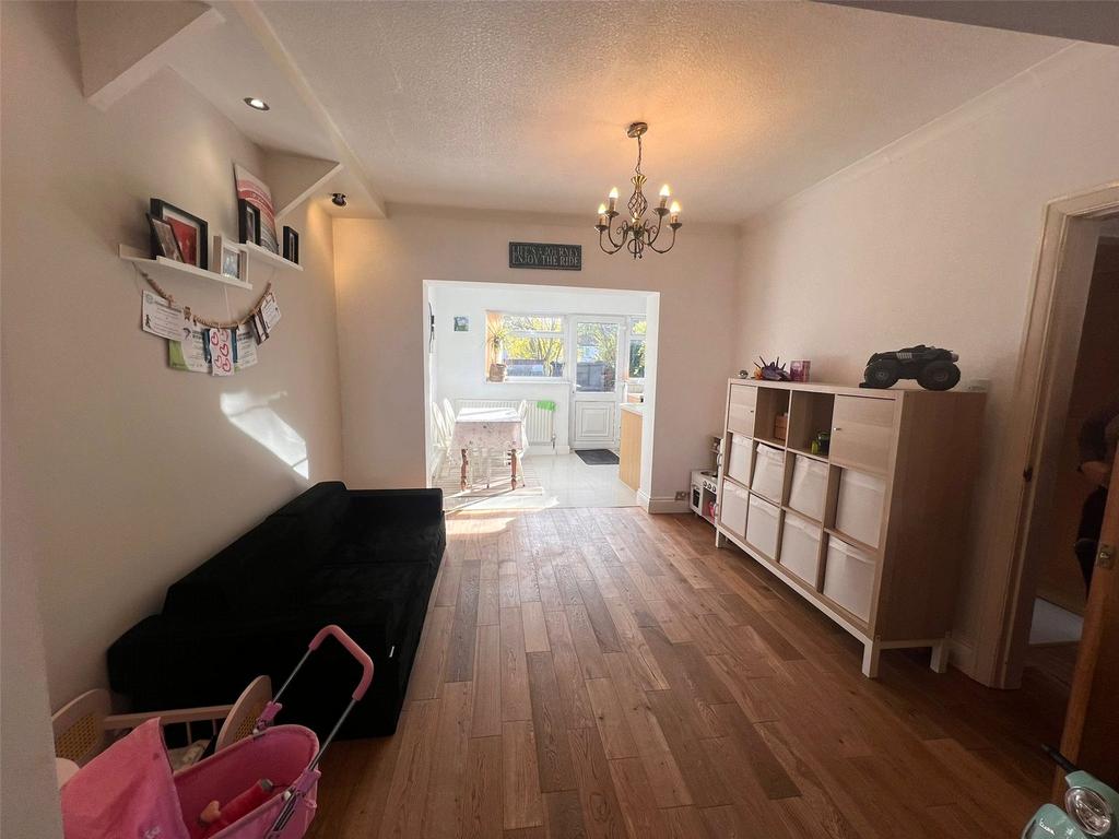 Living/Dining Room