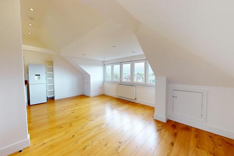 2 bedroom flat to rent, Cromwell Road, Hove, BN3