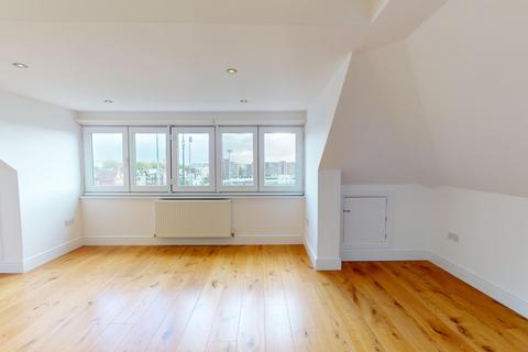 2 bedroom flat to rent, Cromwell Road, Hove, BN3